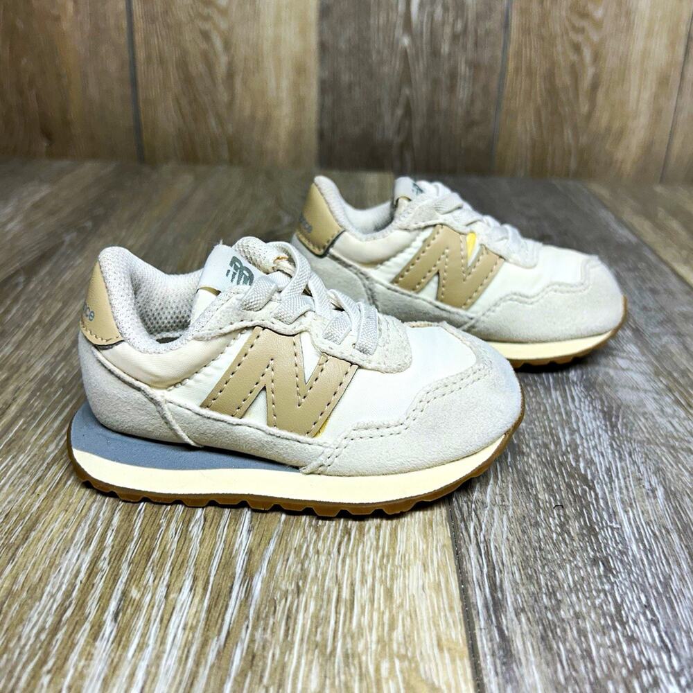 New Balance 237 Youth Toddler US Size 5 Beige Tan Suede Slip On Sneaker Shoes